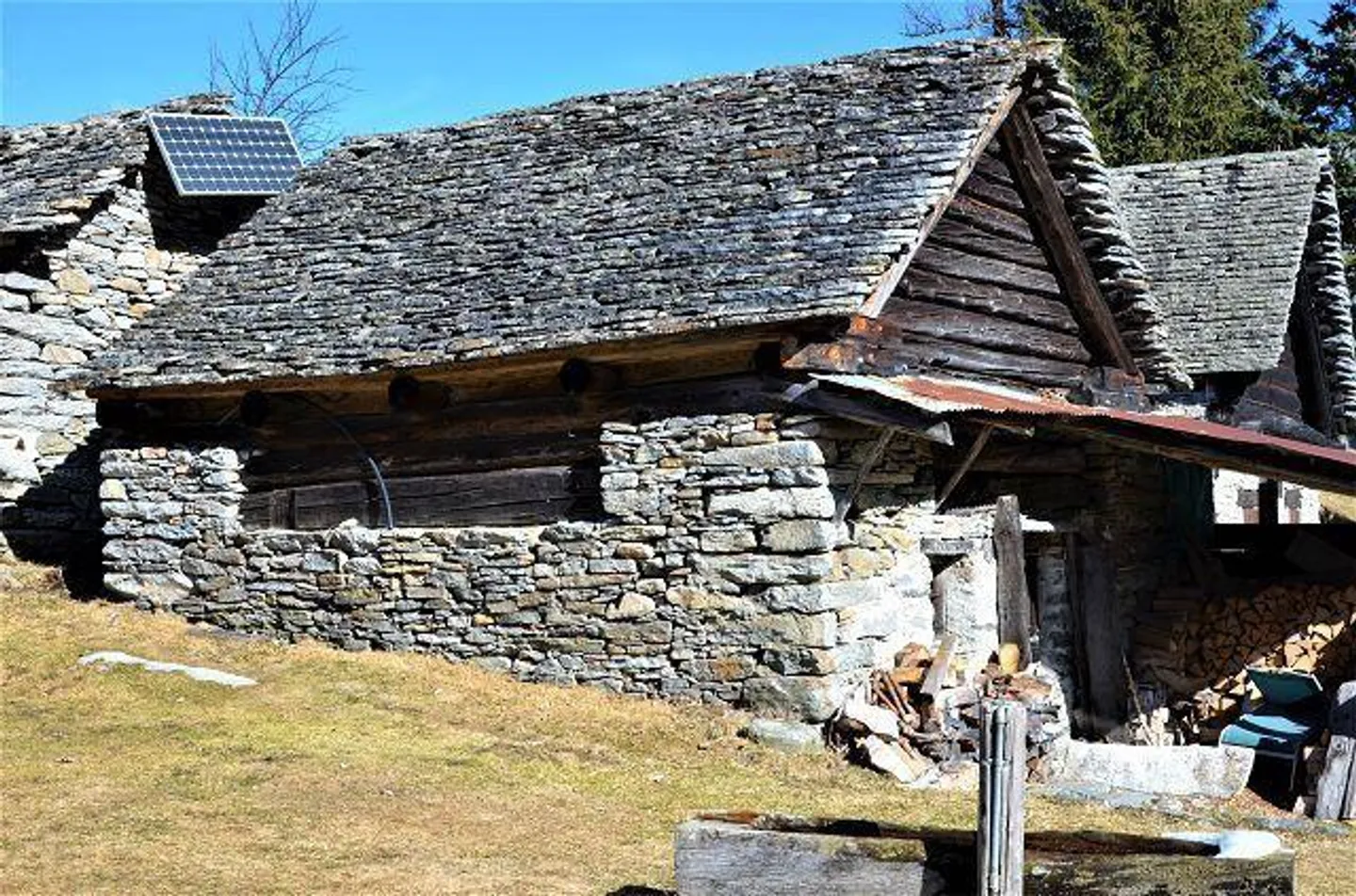 «Rustico da ristrutturare con piccolo terreno bella vista panoramica / Rustico zum Ausbauen mit kleinem Garten» - Foto 16 di 23