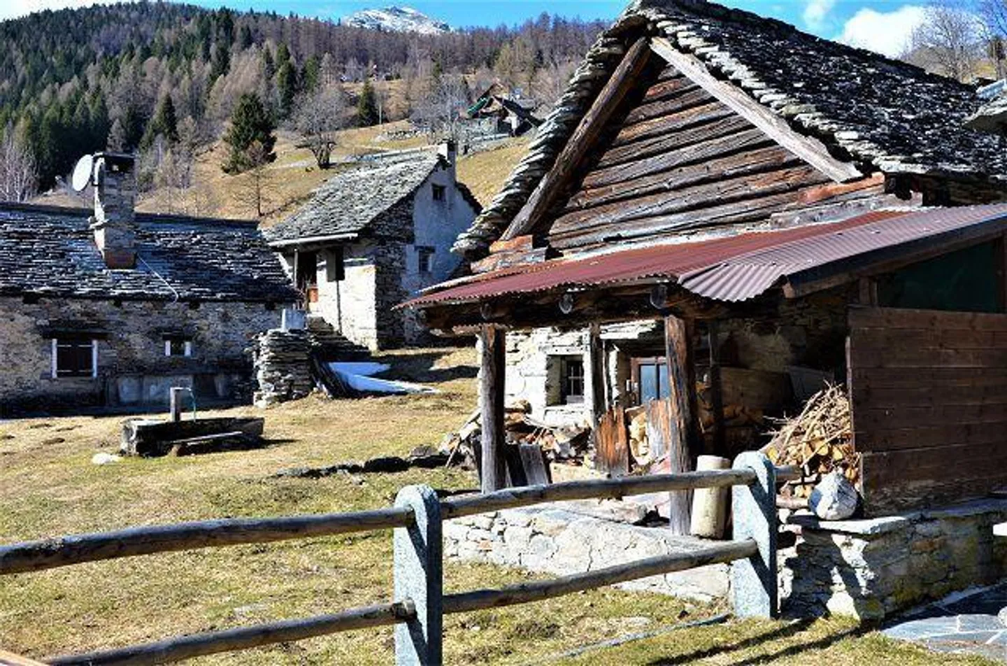 «Rustico da ristrutturare con piccolo terreno bella vista panoramica / Rustico zum Ausbauen mit kleinem Garten» - Foto 17 di 23