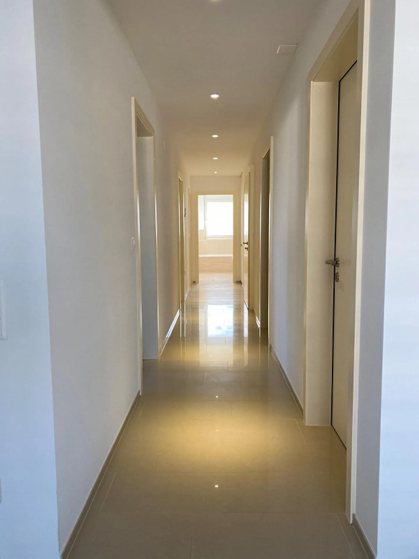 Beautiful, modern 3.5 room apartment - Photo 6 of 9