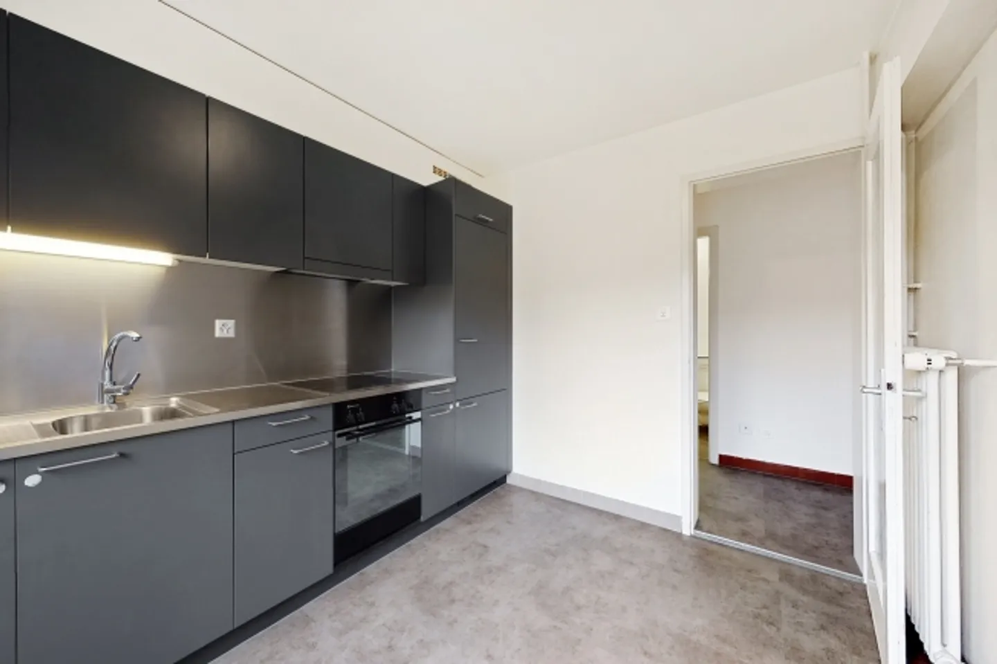 In un quartiere tranquillo e residenziale - Foto 4 di 8
