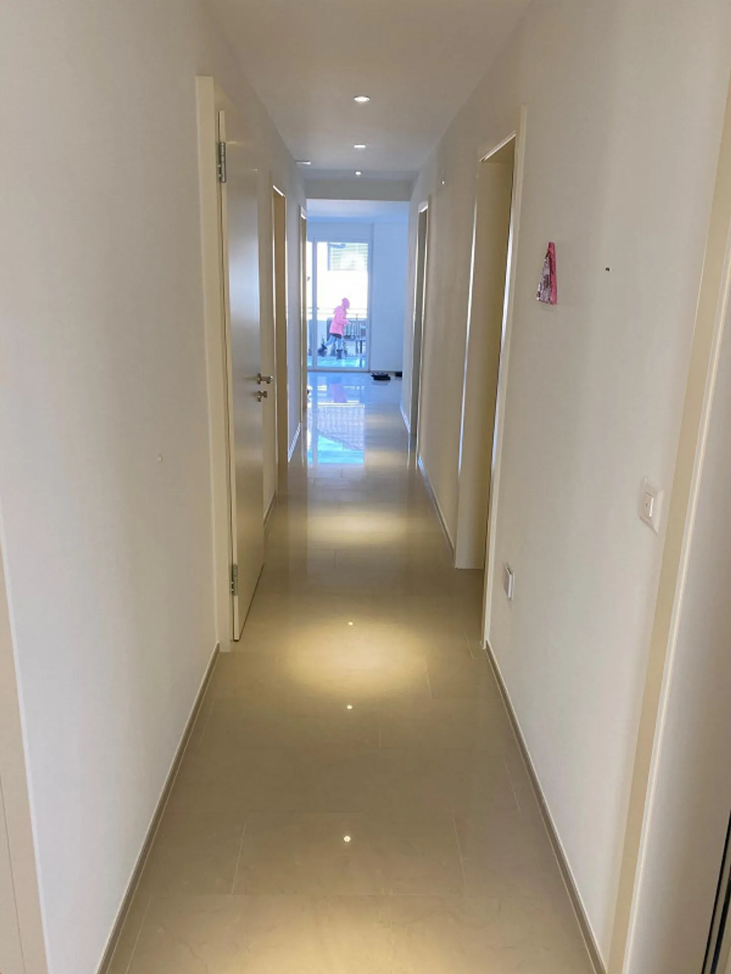 Beautiful, modern 3.5 room apartment - Photo 7 of 9