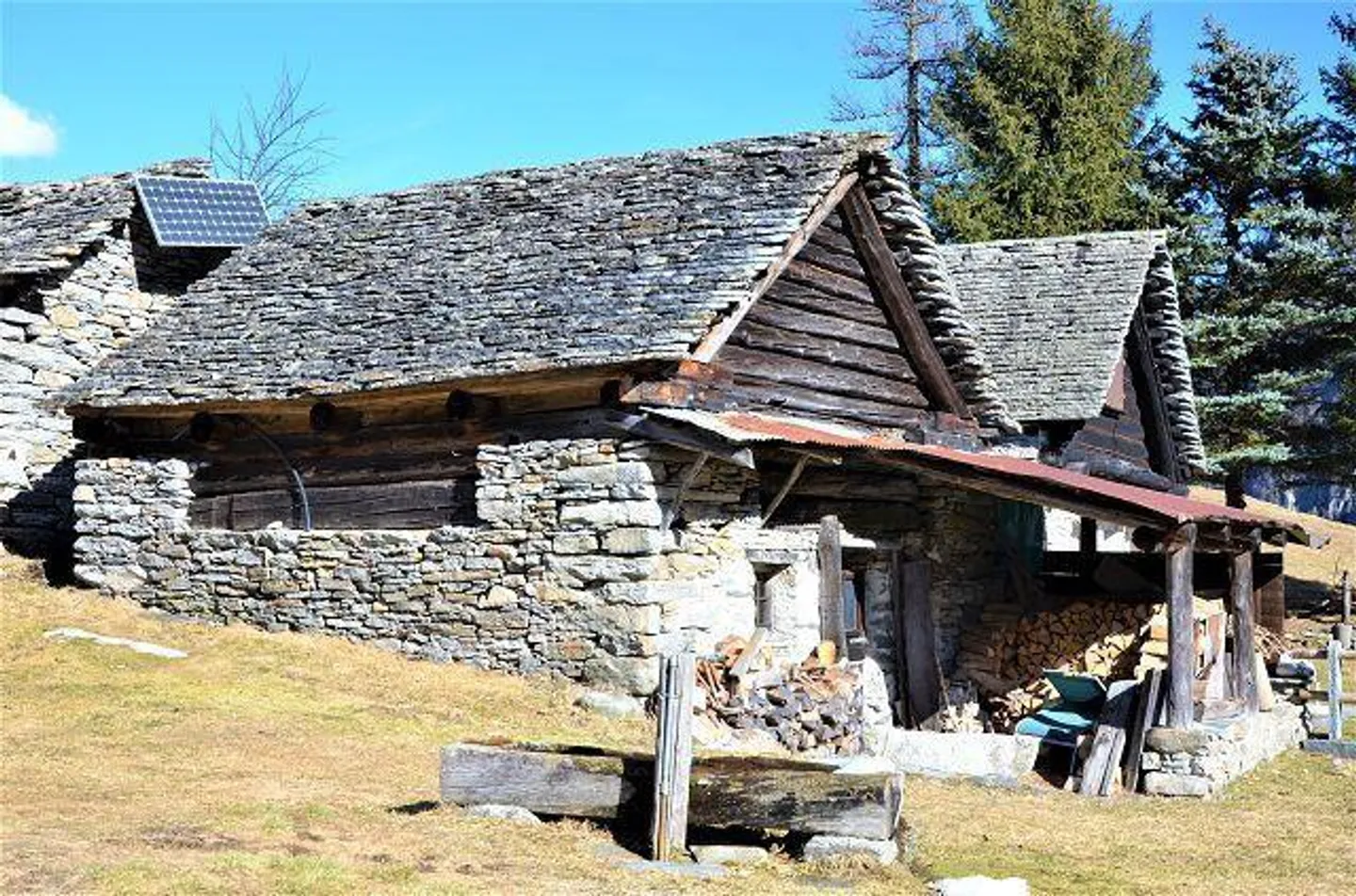 «Rustico da ristrutturare con piccolo terreno bella vista panoramica / Rustico zum Ausbauen mit kleinem Garten» - Foto 20 di 23