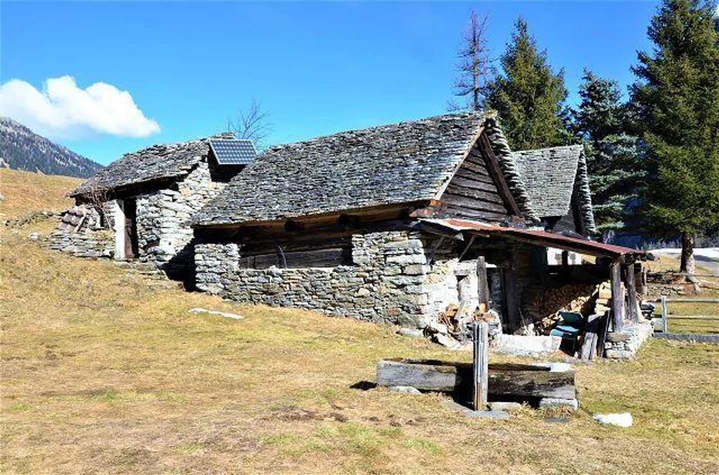 «Rustico da ristrutturare con piccolo terreno bella vista panoramica / Rustico zum Ausbauen mit kleinem Garten» - Foto 21 di 23