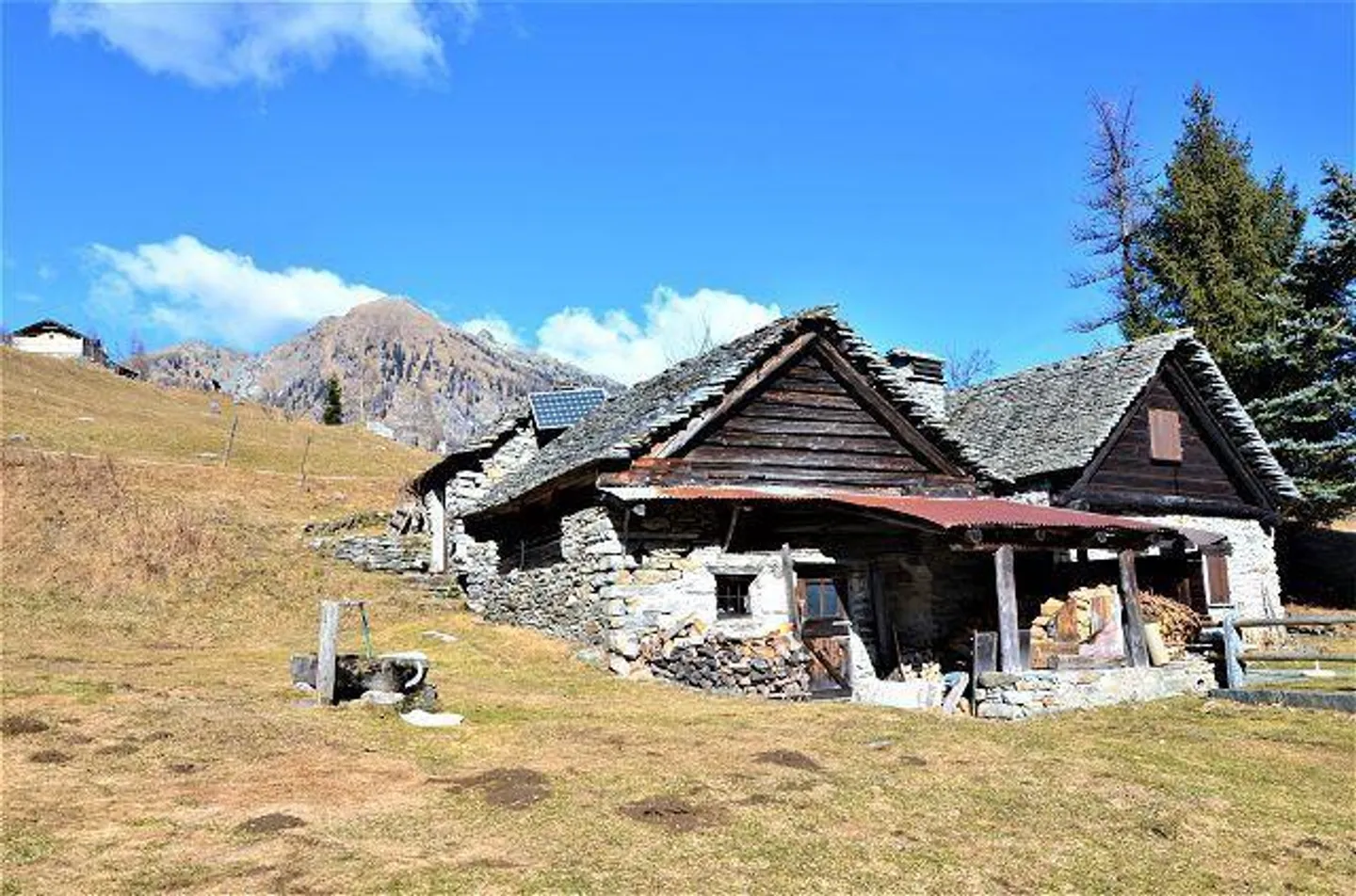 «Rustico da ristrutturare con piccolo terreno bella vista panoramica / Rustico zum Ausbauen mit kleinem Garten» - Foto 22 di 23