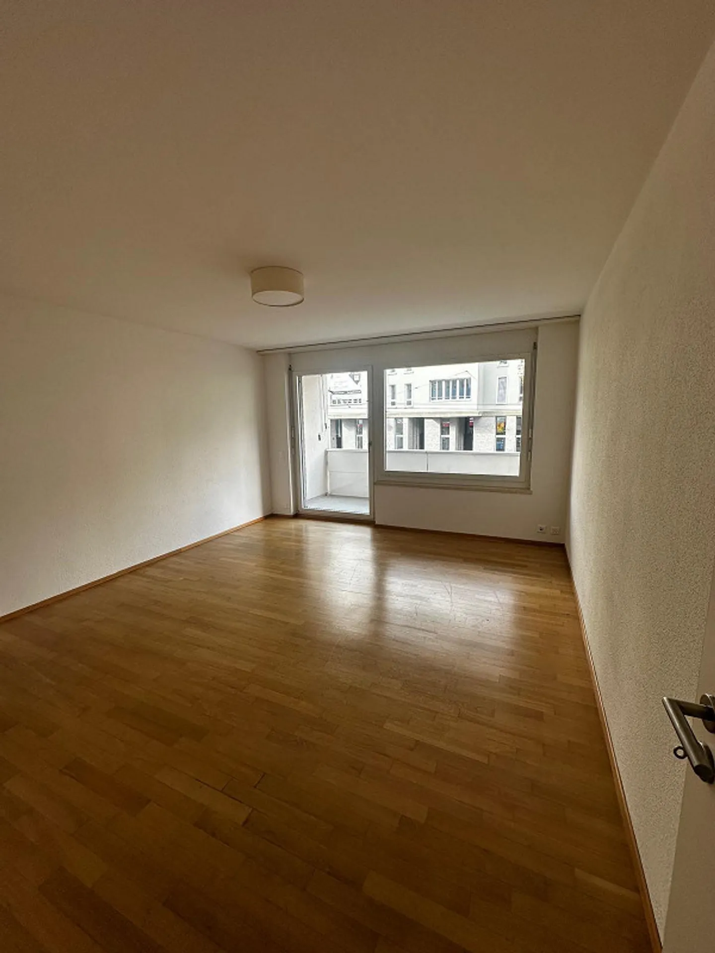 1.5-room apartment in good condition with optimal transport connections. - Photo 4 of 6