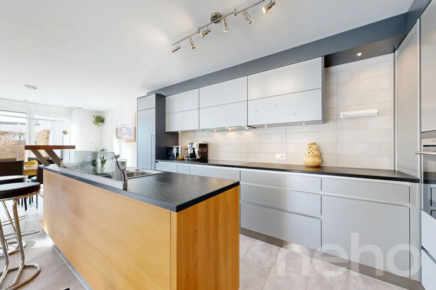 Rez-de-jardin contemporain avec vaste jardin privatif - Photo 11 sur 12