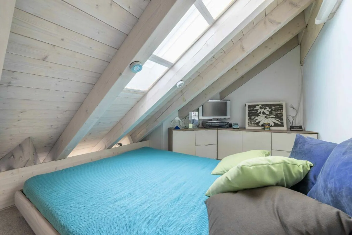 Appartamento attico affascinante 3.5 camere con camino e finiture eleganti - Foto 7 di 24