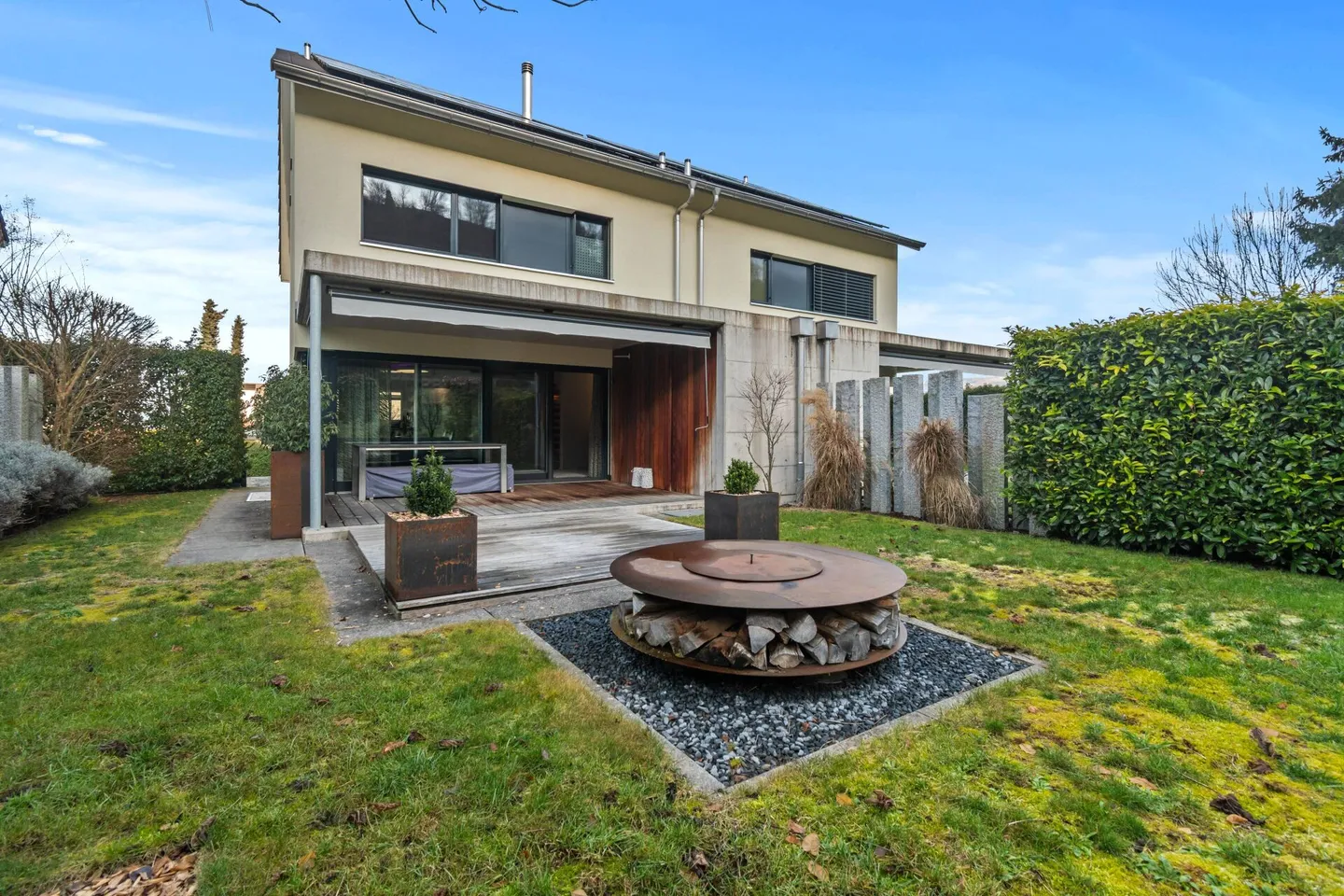 Maison semi-détachée dans un emplacement familial et calme ! - Photo 1 sur 13