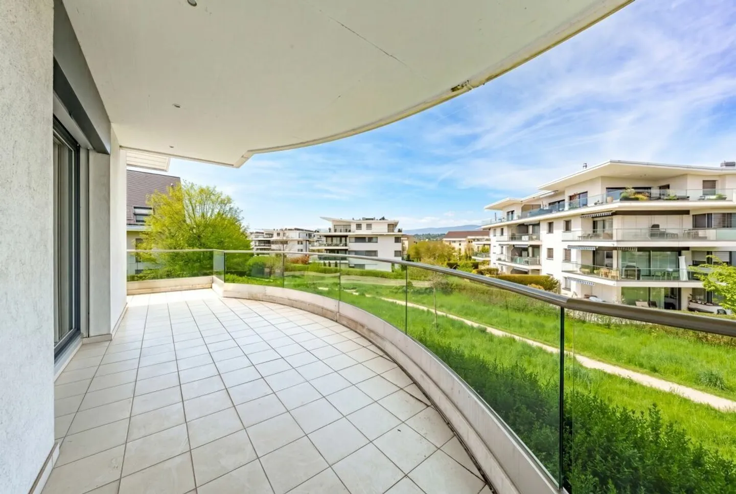 Moderne Wohnung in Préverenges - Foto 3 von 5