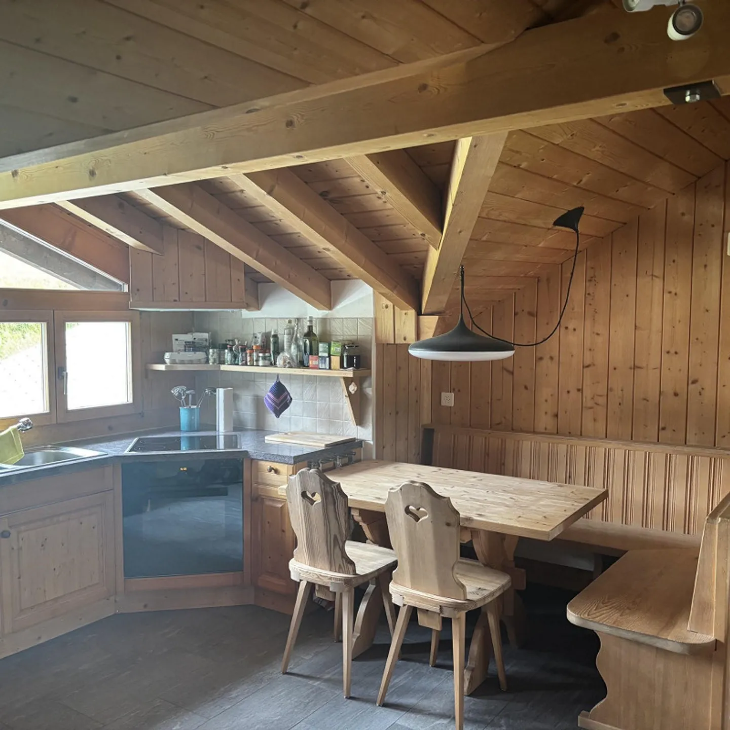 Incantevole appartamento di 2,5 stanze a Davos Frauenkirch - Foto 4 di 8