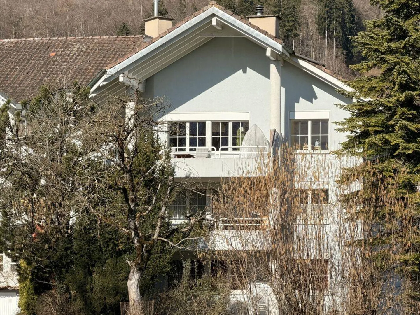 Spacious 3.5 Room Attic Apartment in Idyllic Location in the Green - Photo 12 of 13