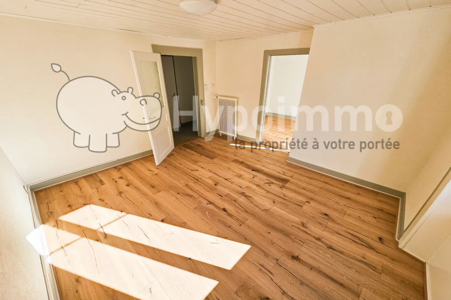 2.5 Room Apartment - Photo 1 of 10