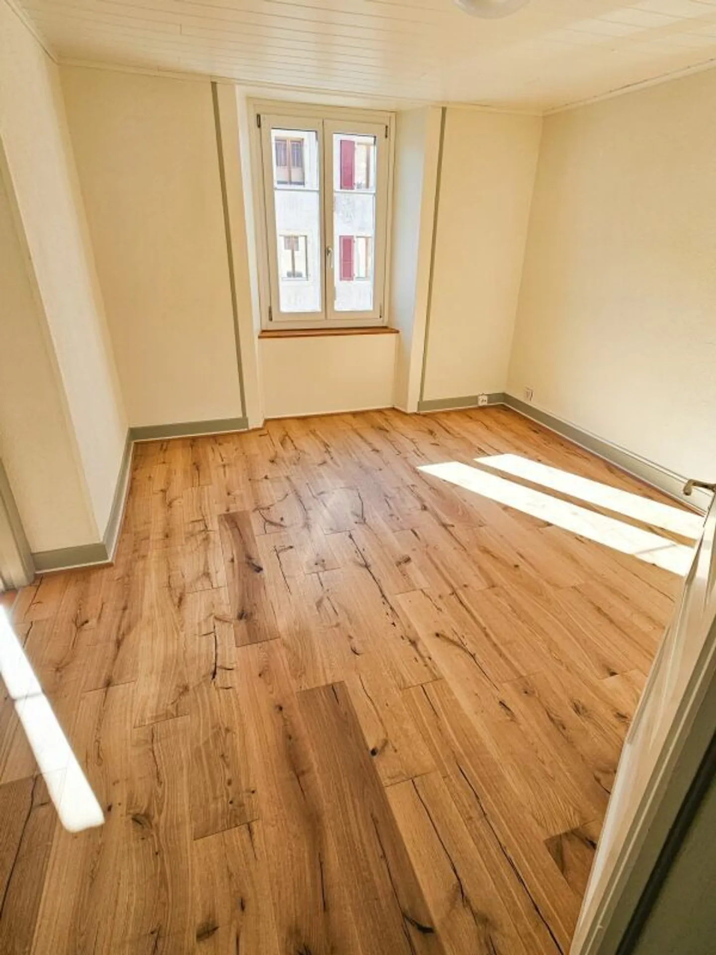 2.5 Room Apartment - Photo 6 of 10