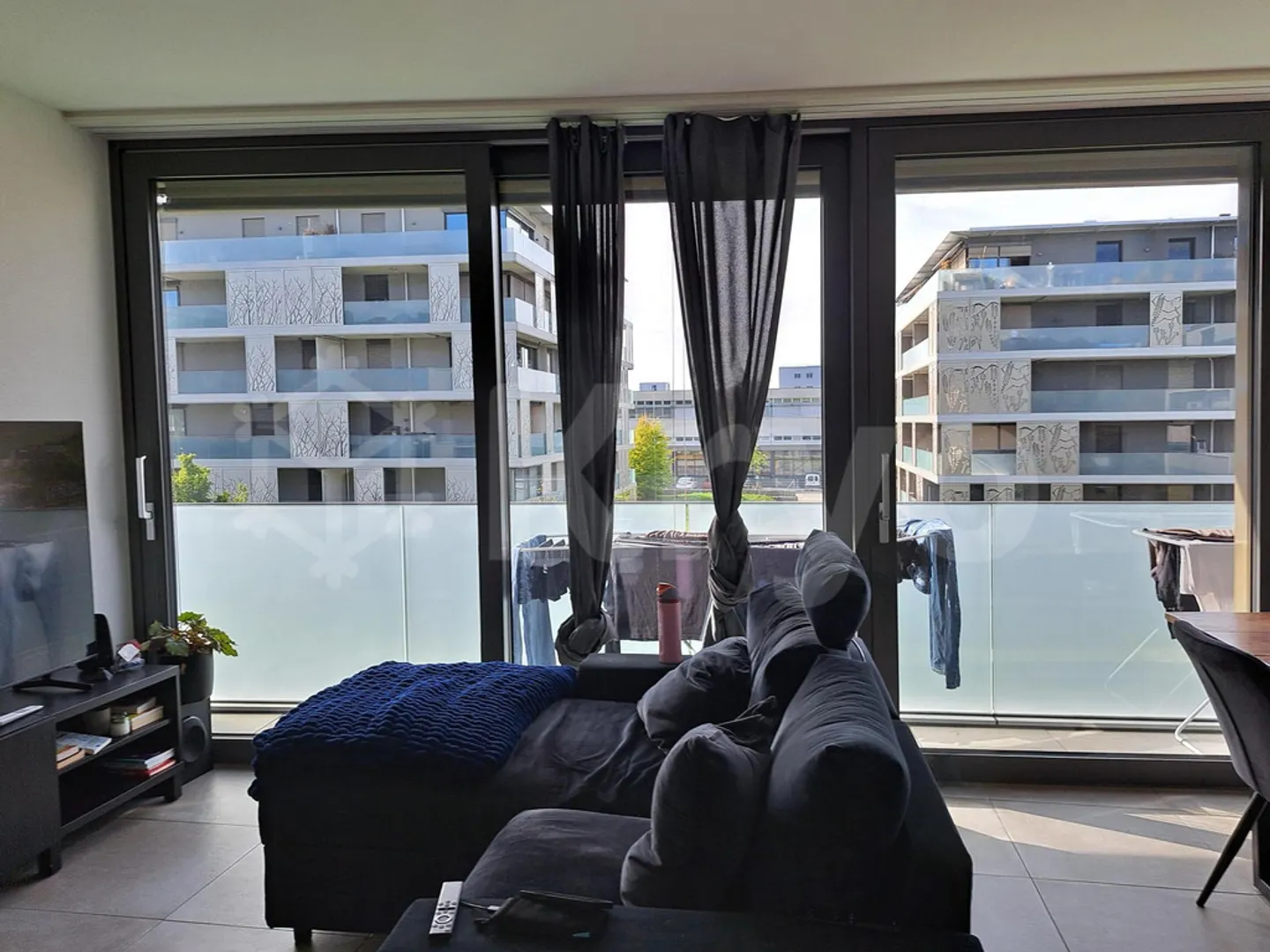 Charming 2.5 Room Apartment - Photo 3 of 5