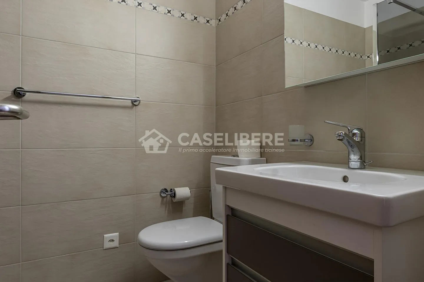 DUPLEX AM SEE MIT 4 ZIMMERN IN MAGADINO - Foto 12 von 23