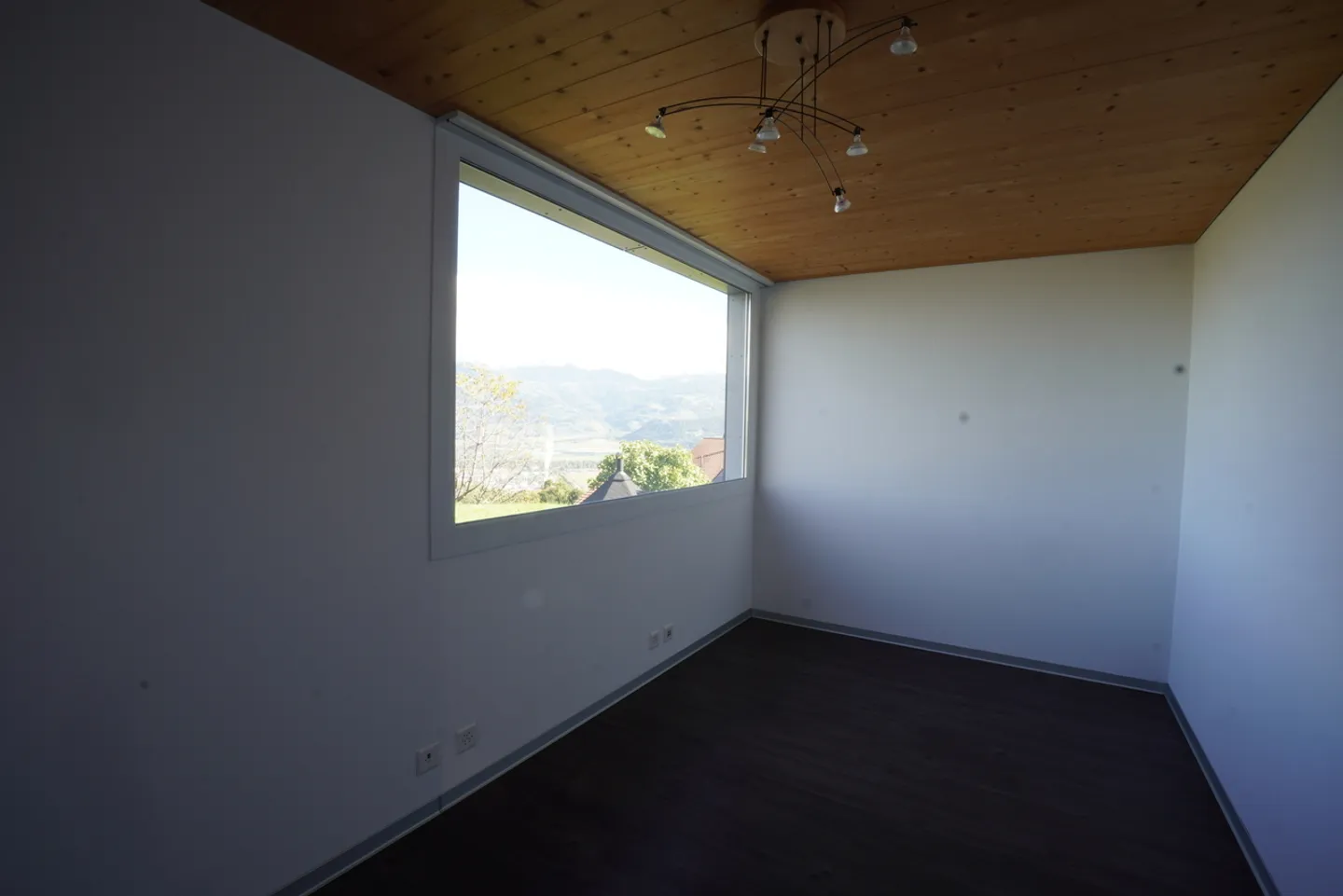 Proprietà eccezionale sulle alture di Monthey, vista sul lago - Foto 10 di 22