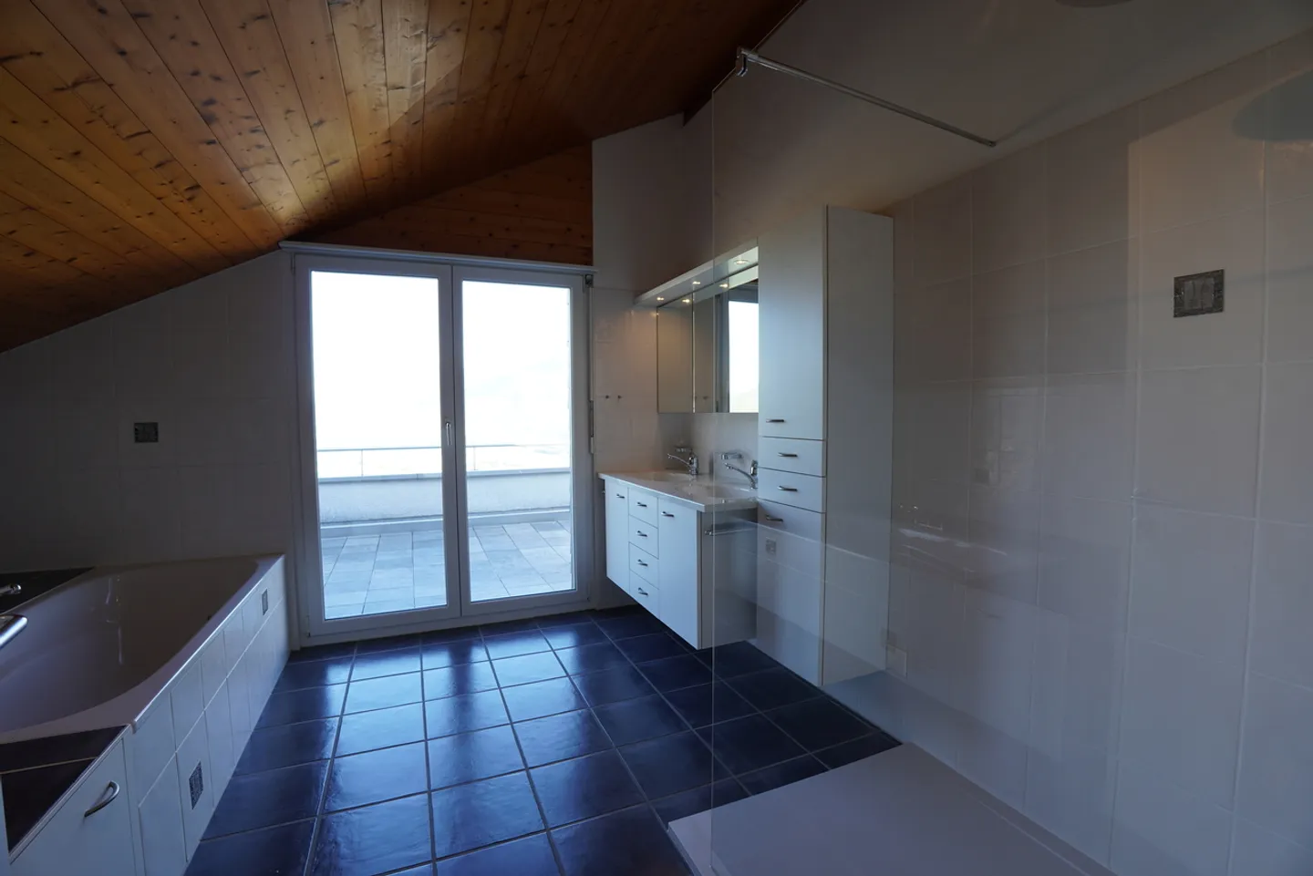 Proprietà eccezionale sulle alture di Monthey, vista sul lago - Foto 15 di 22