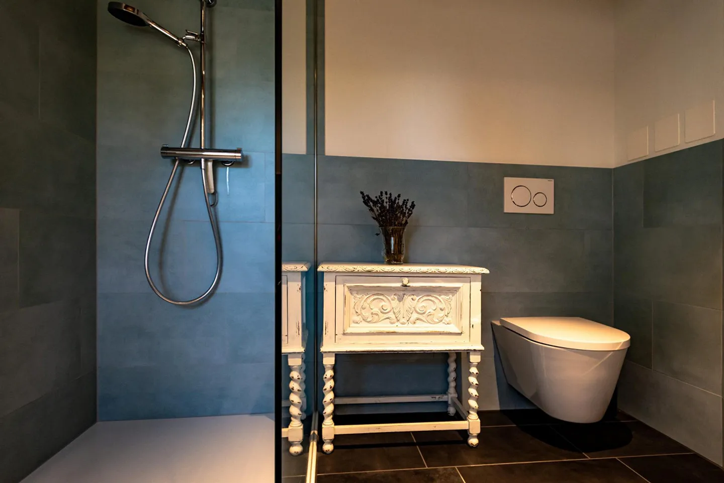 Zentrales Riegelhaus mit Garten - bezaubernd modernisiert - Foto 16 von 32