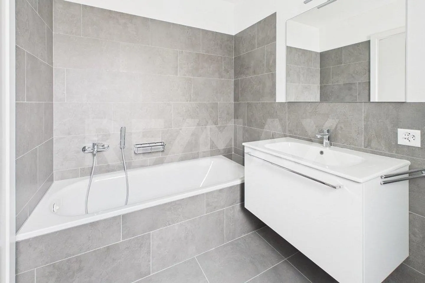 Appartamento moderno nella Residenza Tre Noci - Foto 4 di 13