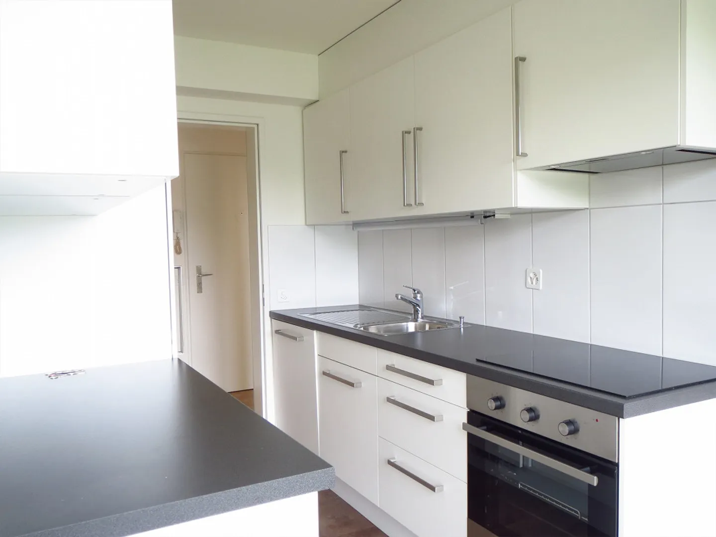 Beautiful apartment with large terrace - Photo 5 of 13