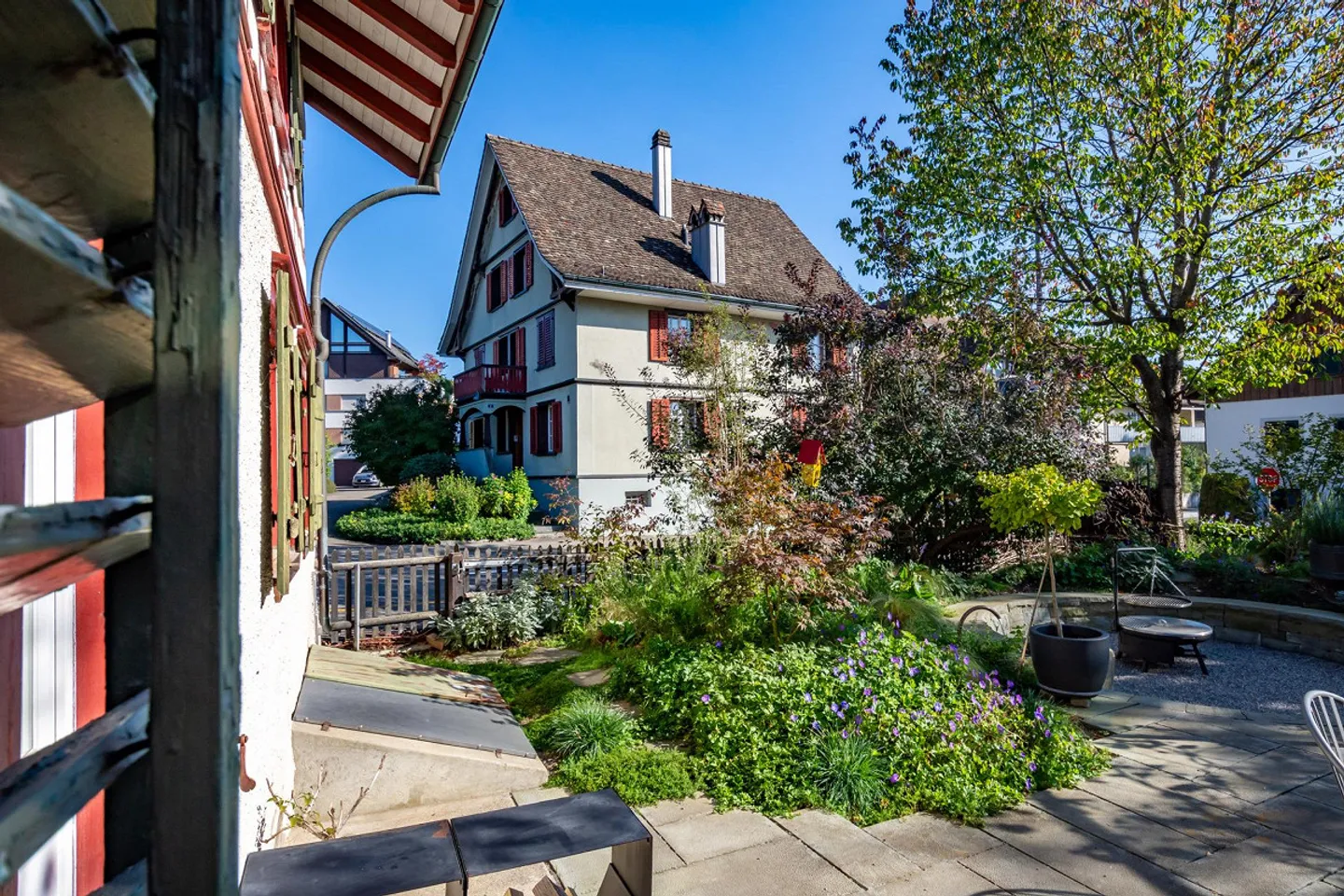 Zentrales Riegelhaus mit Garten - bezaubernd modernisiert - Foto 23 von 32