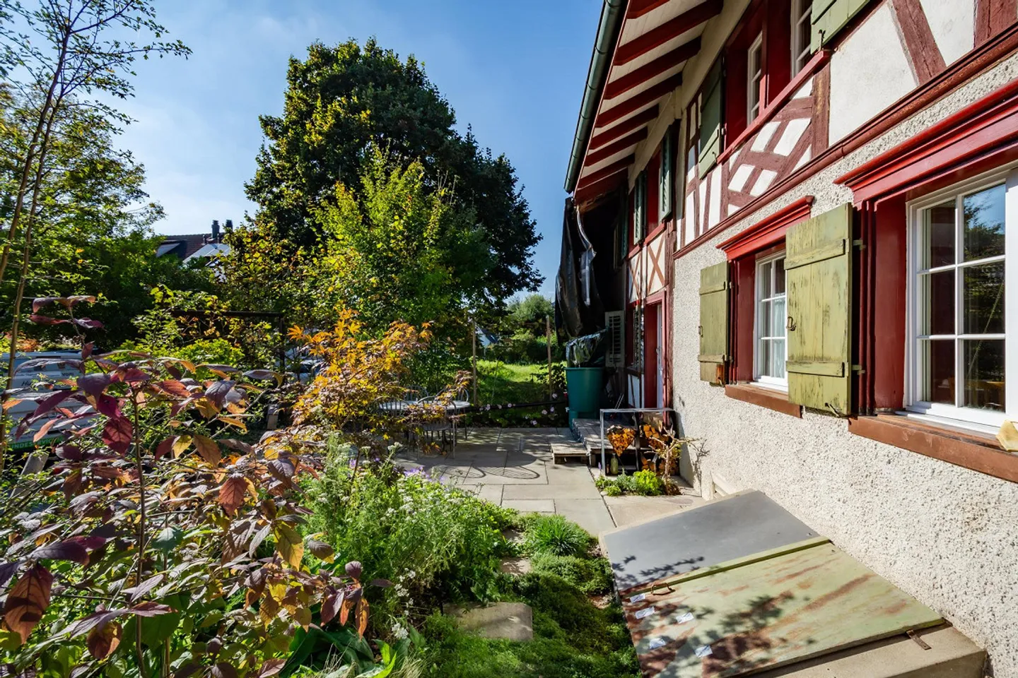 Zentrales Riegelhaus mit Garten - bezaubernd modernisiert - Foto 24 von 32