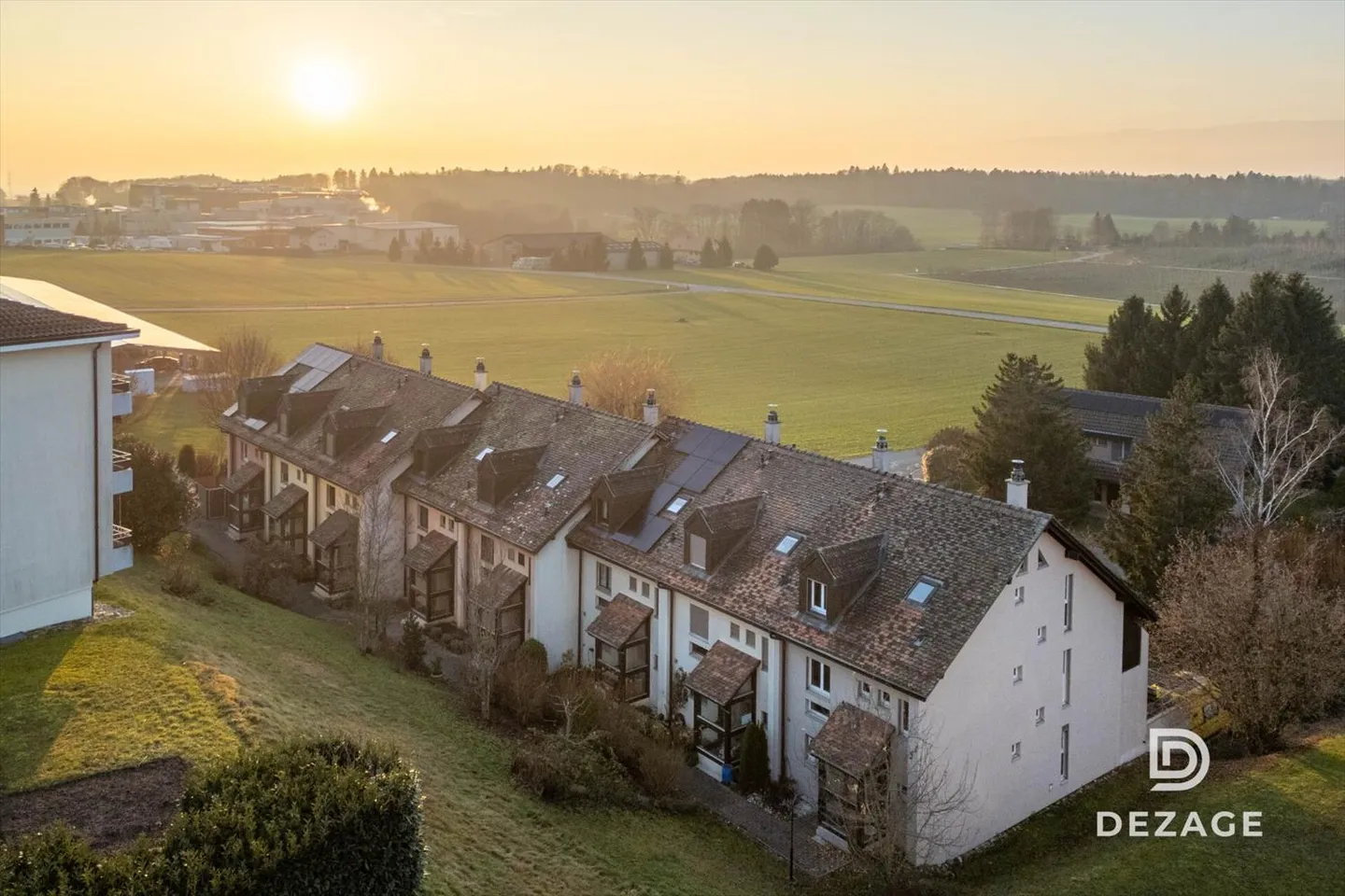 Quartier calme, belle vue sur le Jura : jolie villa familiale à 15 minutes de Lausanne ! - Photo 1 sur 13