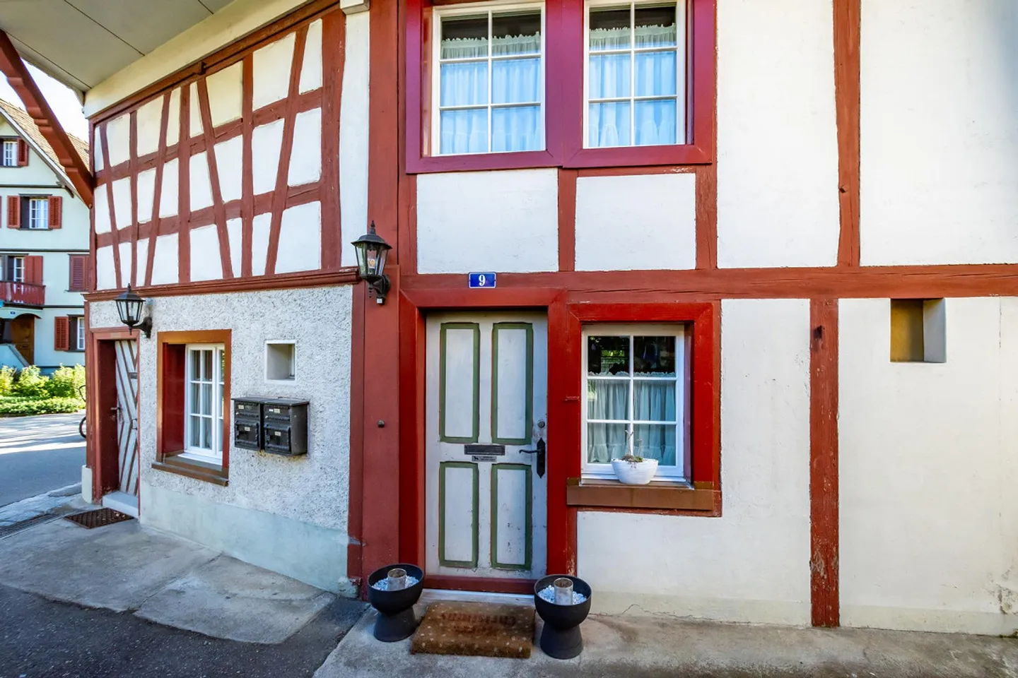 Zentrales Riegelhaus mit Garten - bezaubernd modernisiert - Foto 28 von 32