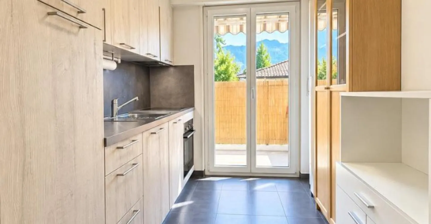 Ampio appartamento ristrutturato di 2,5 locali di 55 m2 - Foto 2 di 3