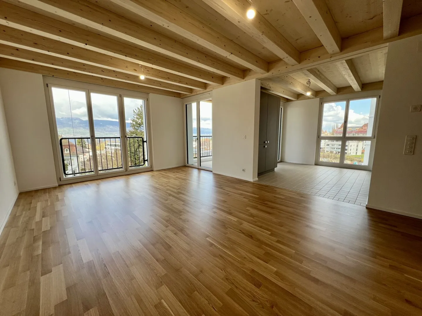 Modernes 3.5-Zimmer-Apartment - Foto 1 von 11