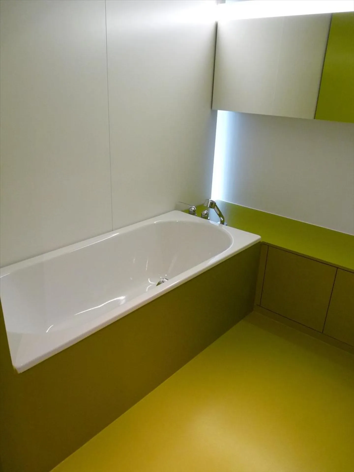 Appartement en maisonette avec vue sur le château de Lenzburg - Photo 3 sur 6