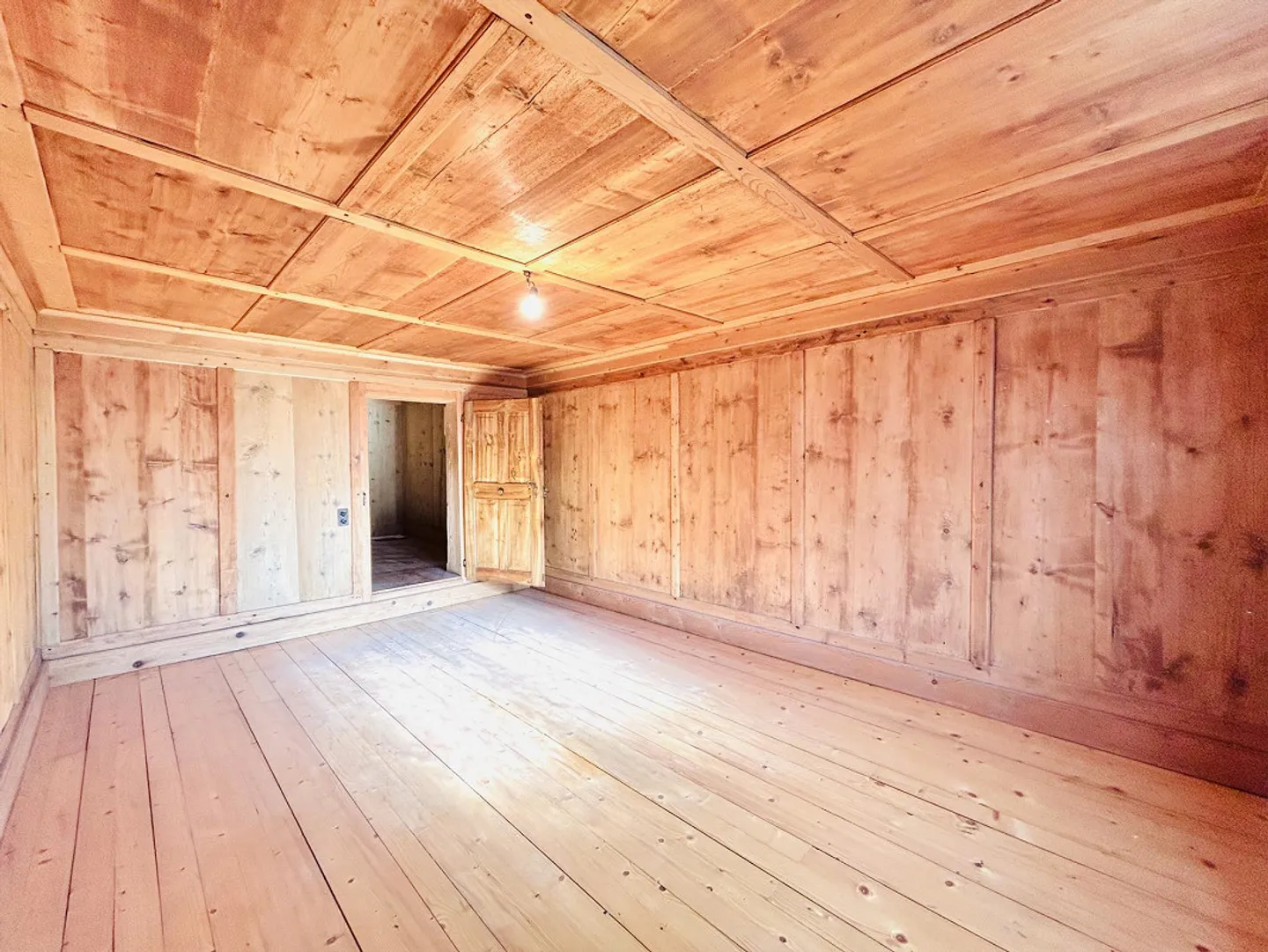 Casa residenziale storica di 6 stanze nella città - Foto 13 di 23