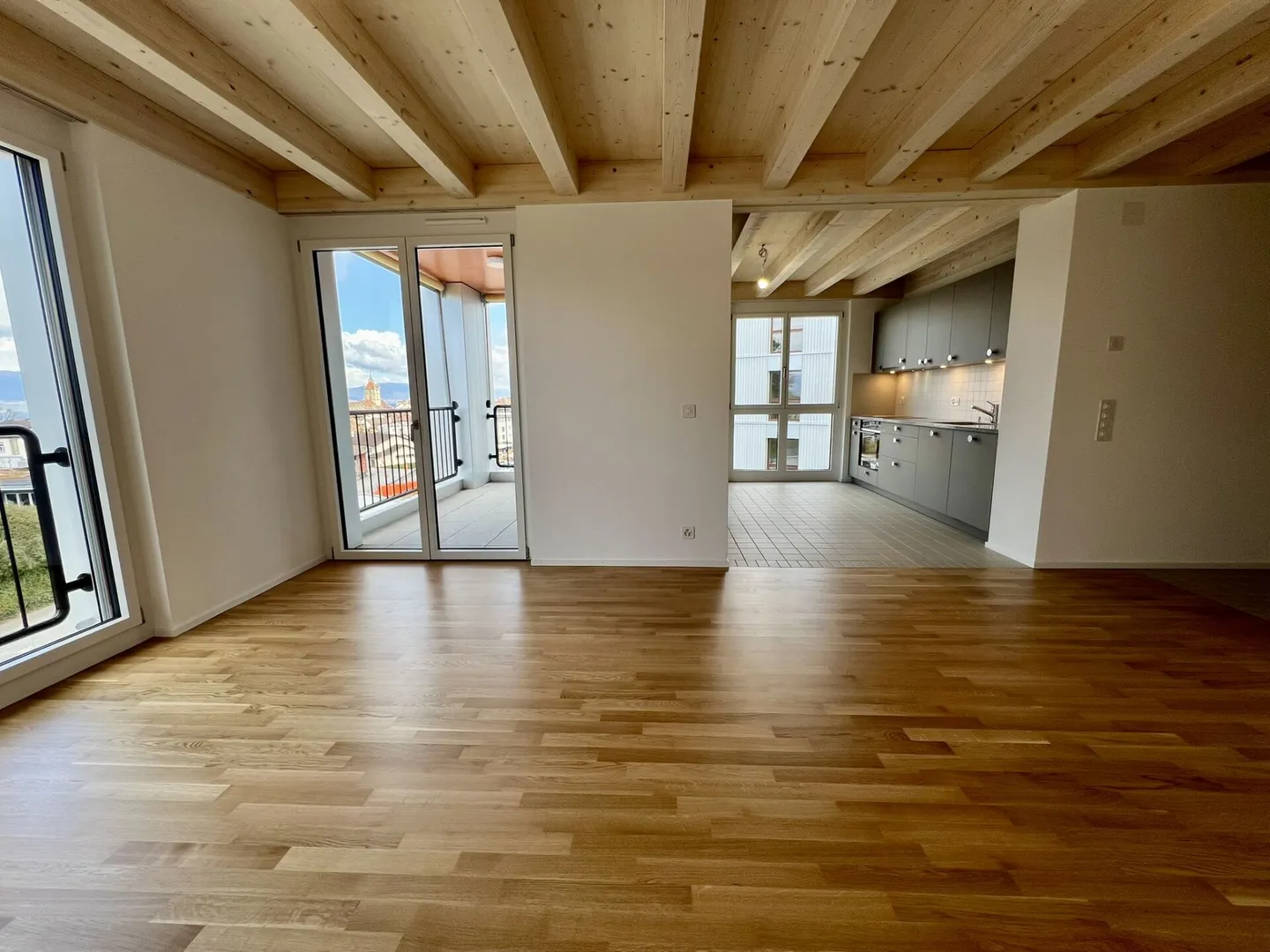 Modernes 3.5-Zimmer-Apartment - Foto 3 von 11