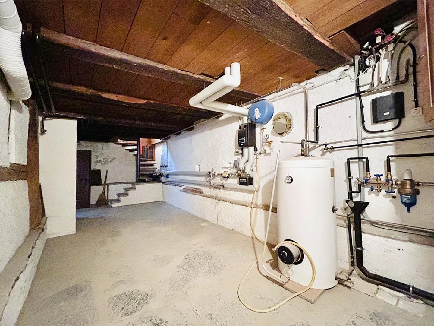 Casa residenziale storica di 6 stanze nella città - Foto 20 di 23