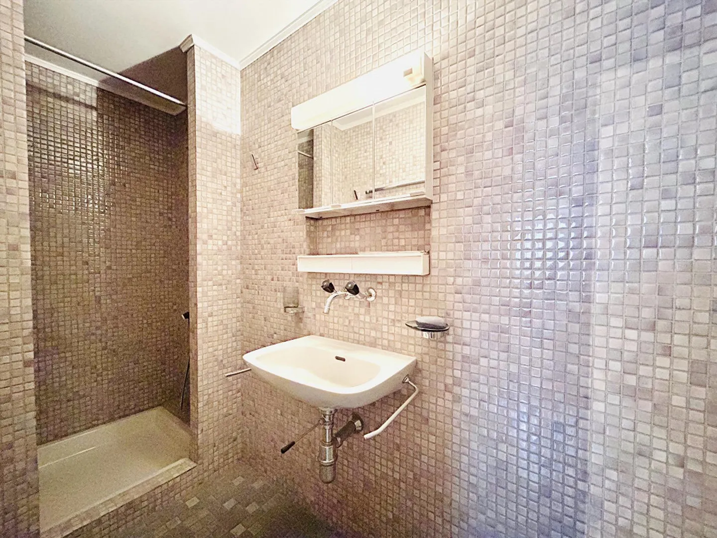 Casa residenziale storica di 6 stanze nella città - Foto 19 di 23