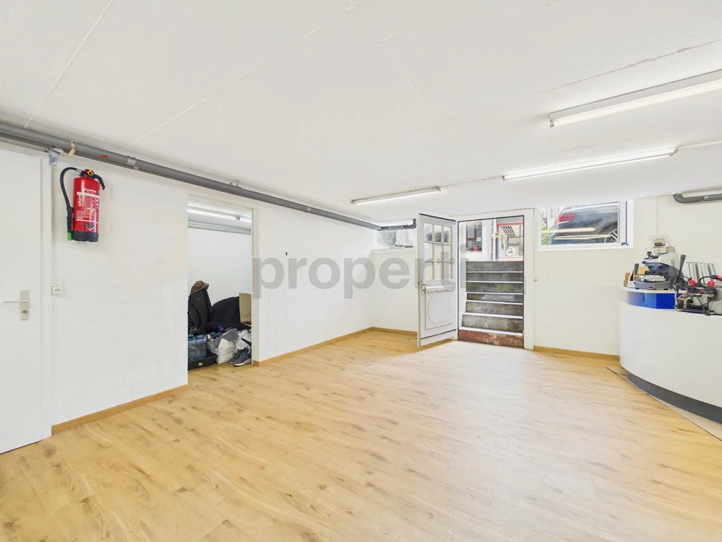 Versatile commercial spaces in a strategic location in Altstätten - Photo 5 of 11