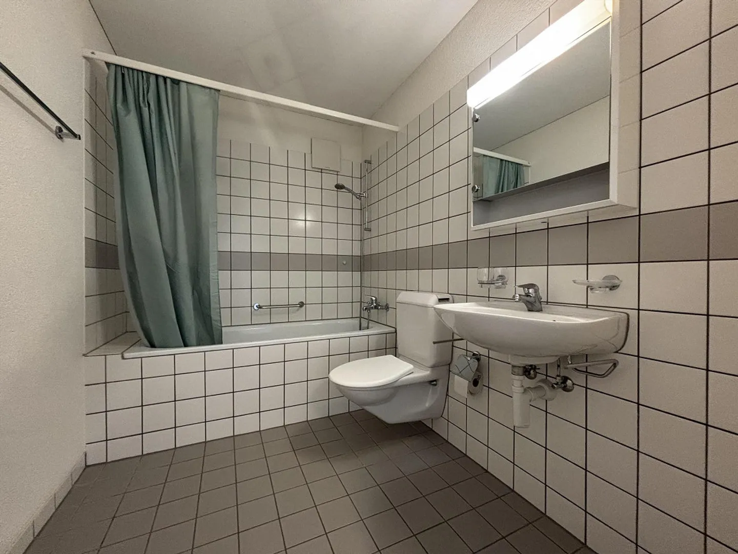 Appartement 1.5 pièces dans un endroit calme - Photo 4 sur 8