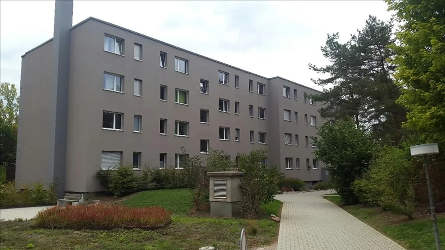 Il tuo nuovo parcheggio per la tua auto - Foto 2 di 2