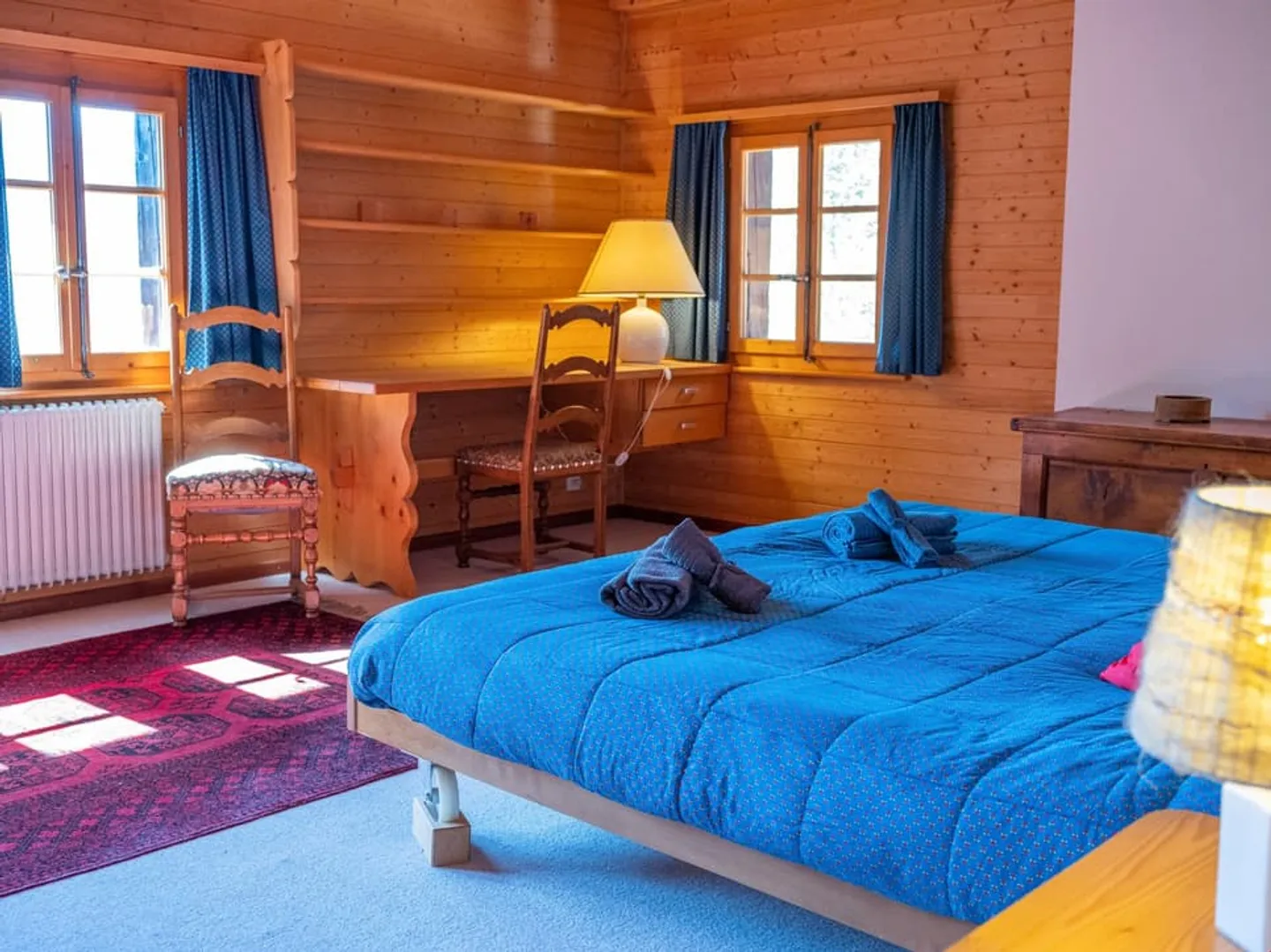 Tourist Location - Spacious Chalet with Spectacular View of the Val d'Anniv - Photo 8 of 13