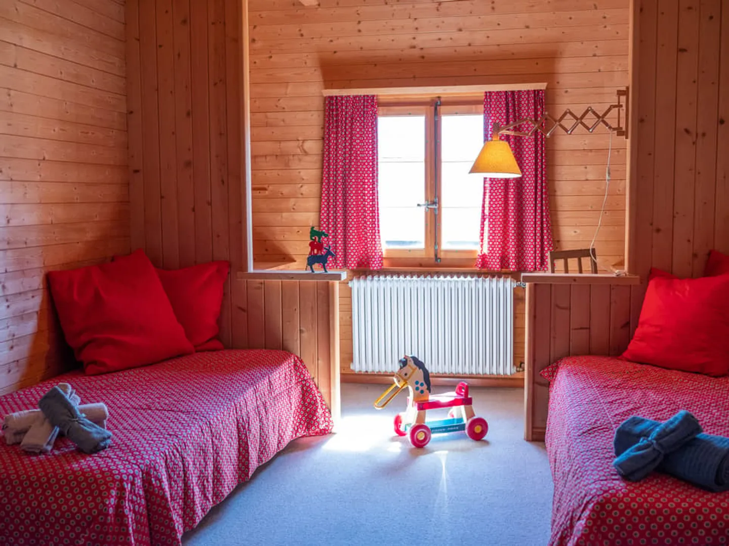 Tourist Location - Spacious Chalet with Spectacular View of the Val d'Anniv - Photo 11 of 13