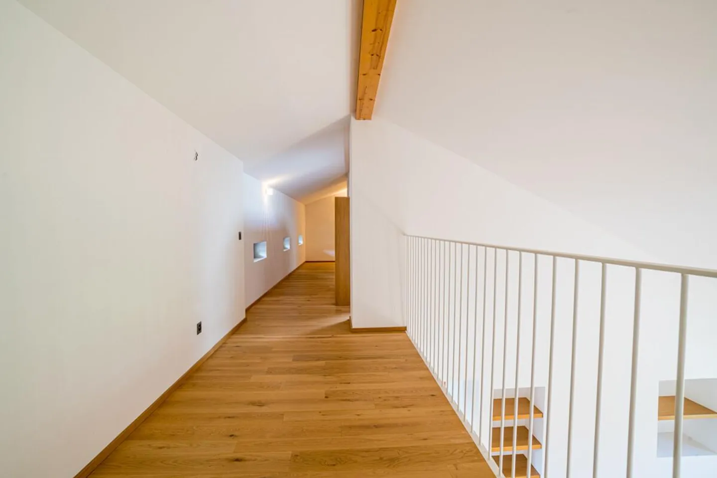 ARASIO / COLLINA D'ORO - 3.5 ZIMMER IN HISTORISCHER WOHNUNG - Foto 10 von 13