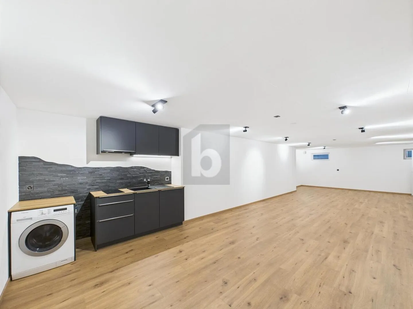 Geräumiges Büro in Jonschwil - Foto 3 von 5