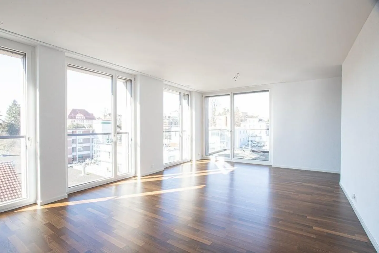 Charmant appartement 3.5 pièces - Photo 2 sur 8