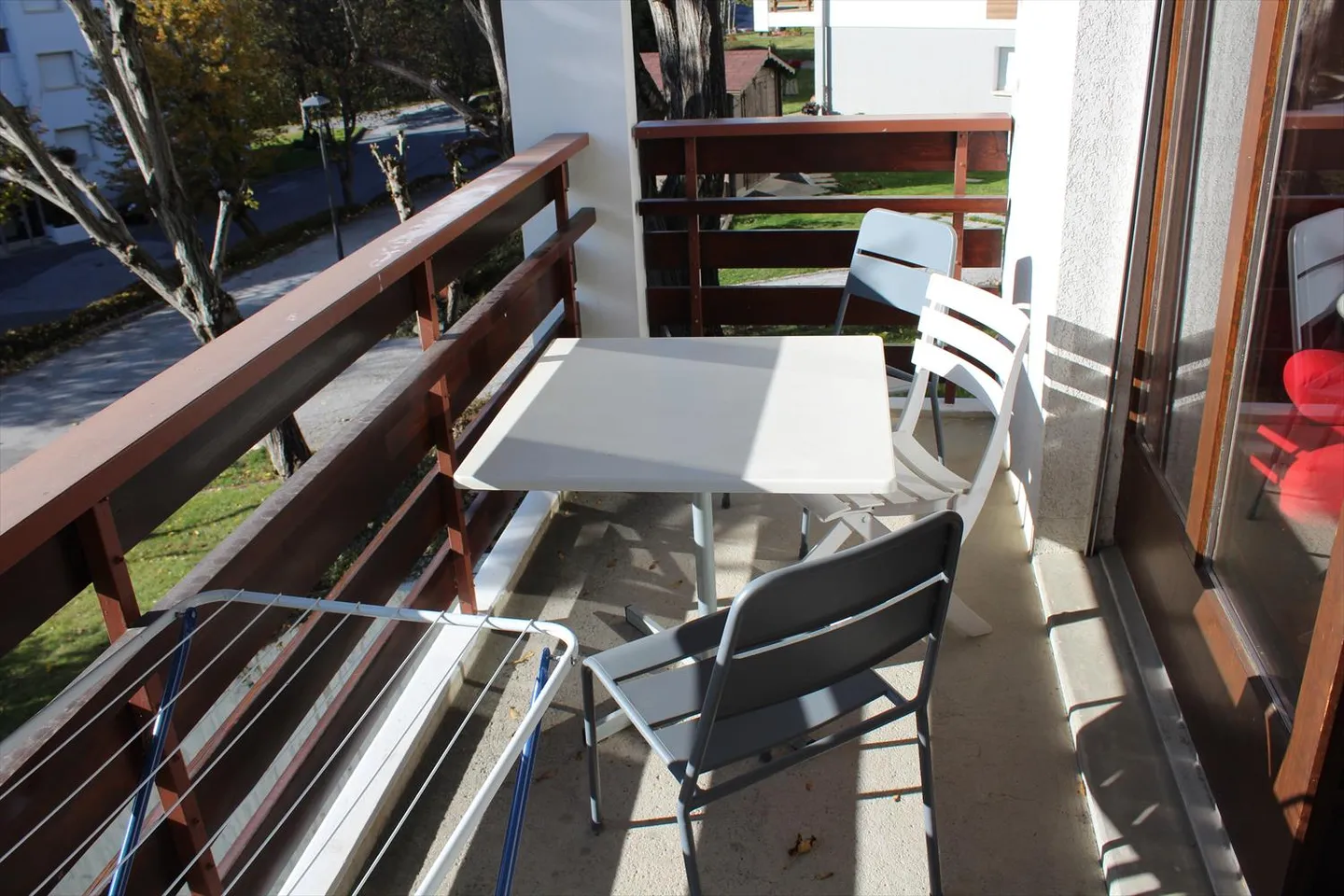 Spacious and bright 3.5-room apartment - Mountain view - Good location - Photo 8 of 10