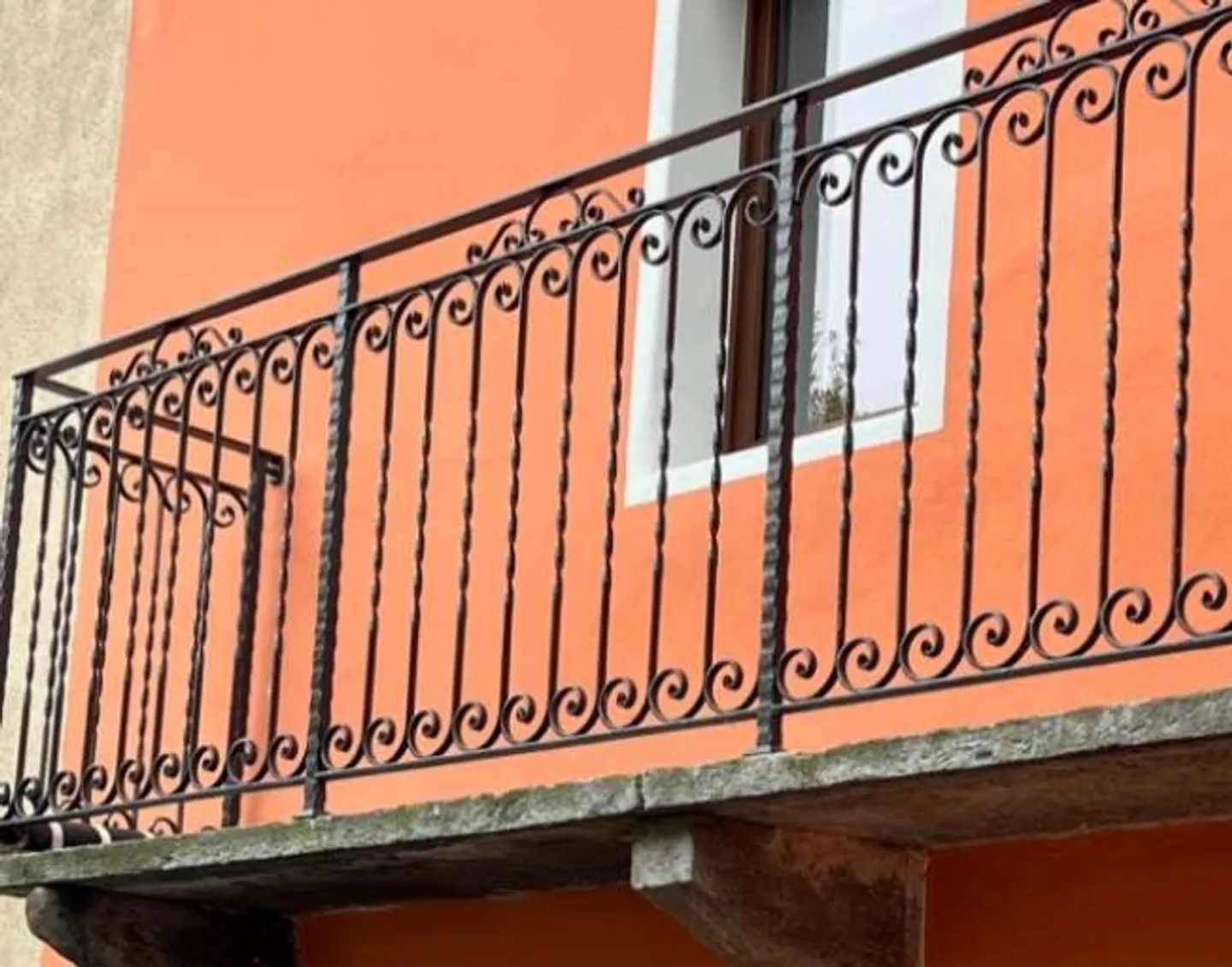 Beautiful Multi-Family House - Photo 3 of 20