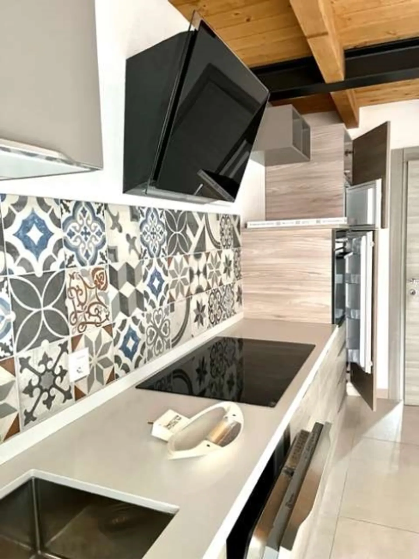 Beautiful Multi-Family House - Photo 8 of 20