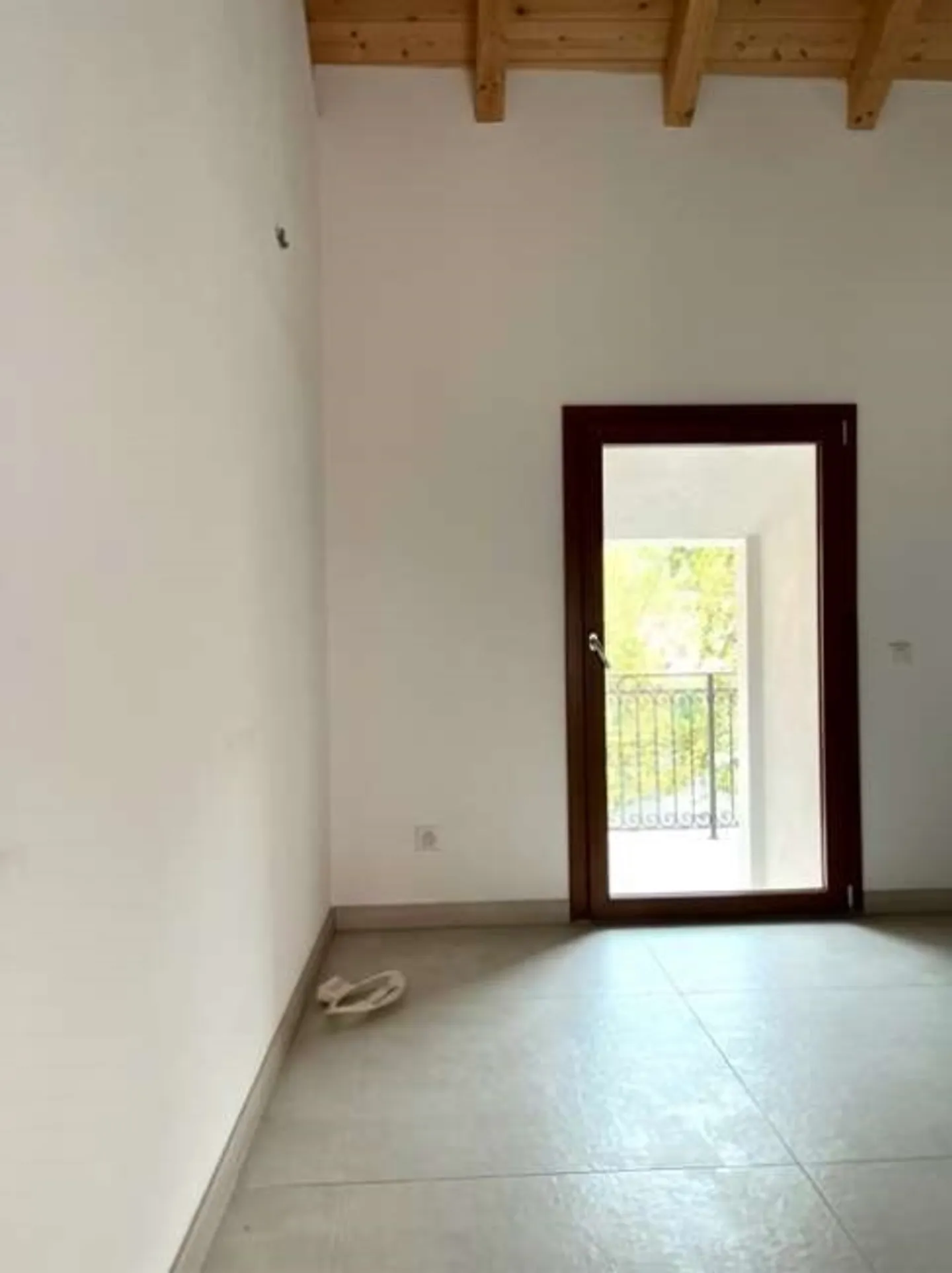 Beautiful Multi-Family House - Photo 12 of 20