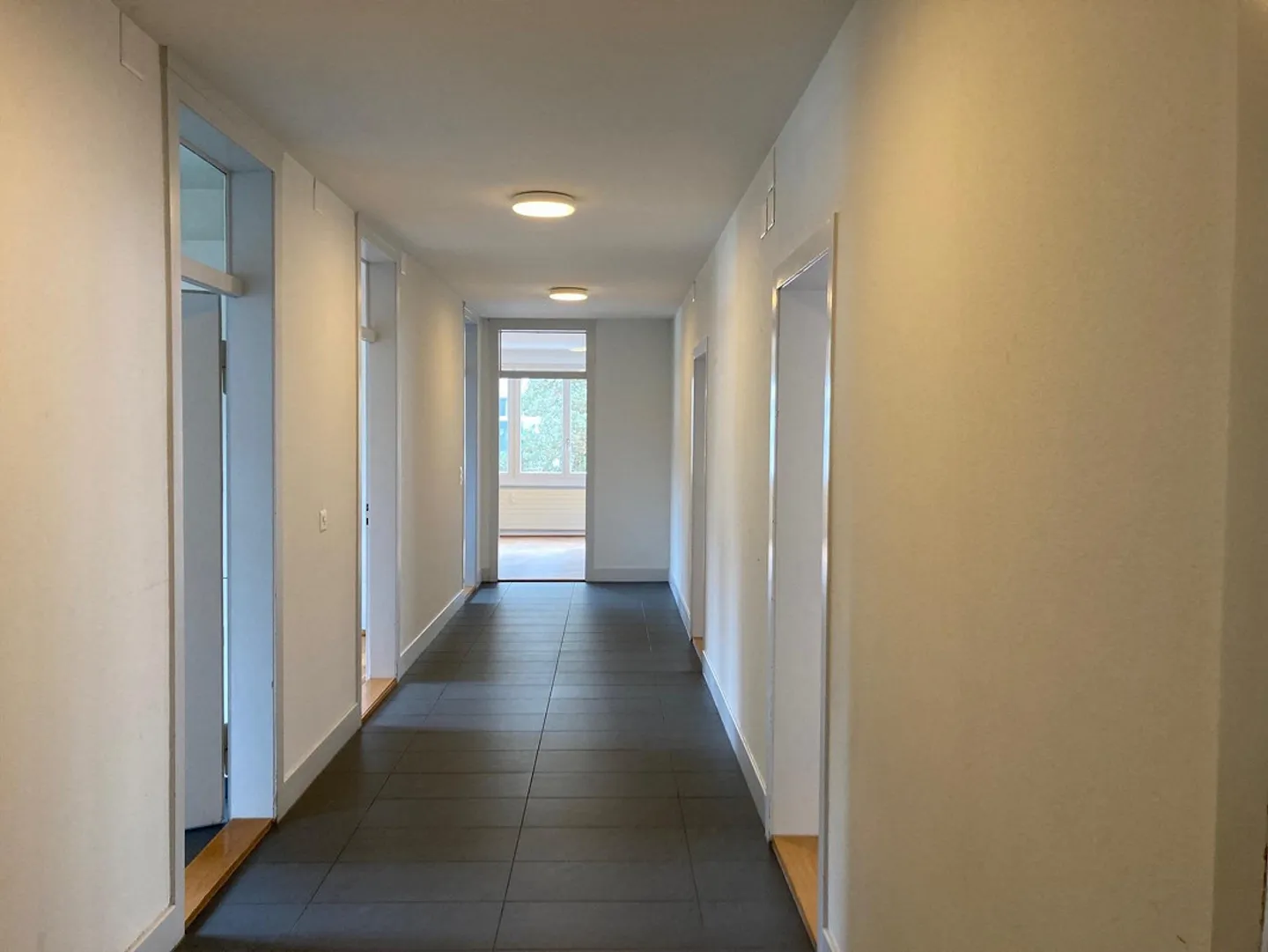 Appartamento centrale di 6 stanze con fascino - Foto 4 di 10