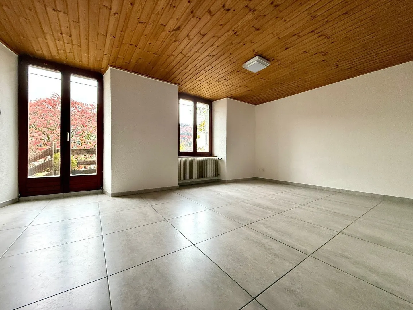 4.5 Room Apartment with Garden and Fireplace Near the Center - Photo 4 of 9