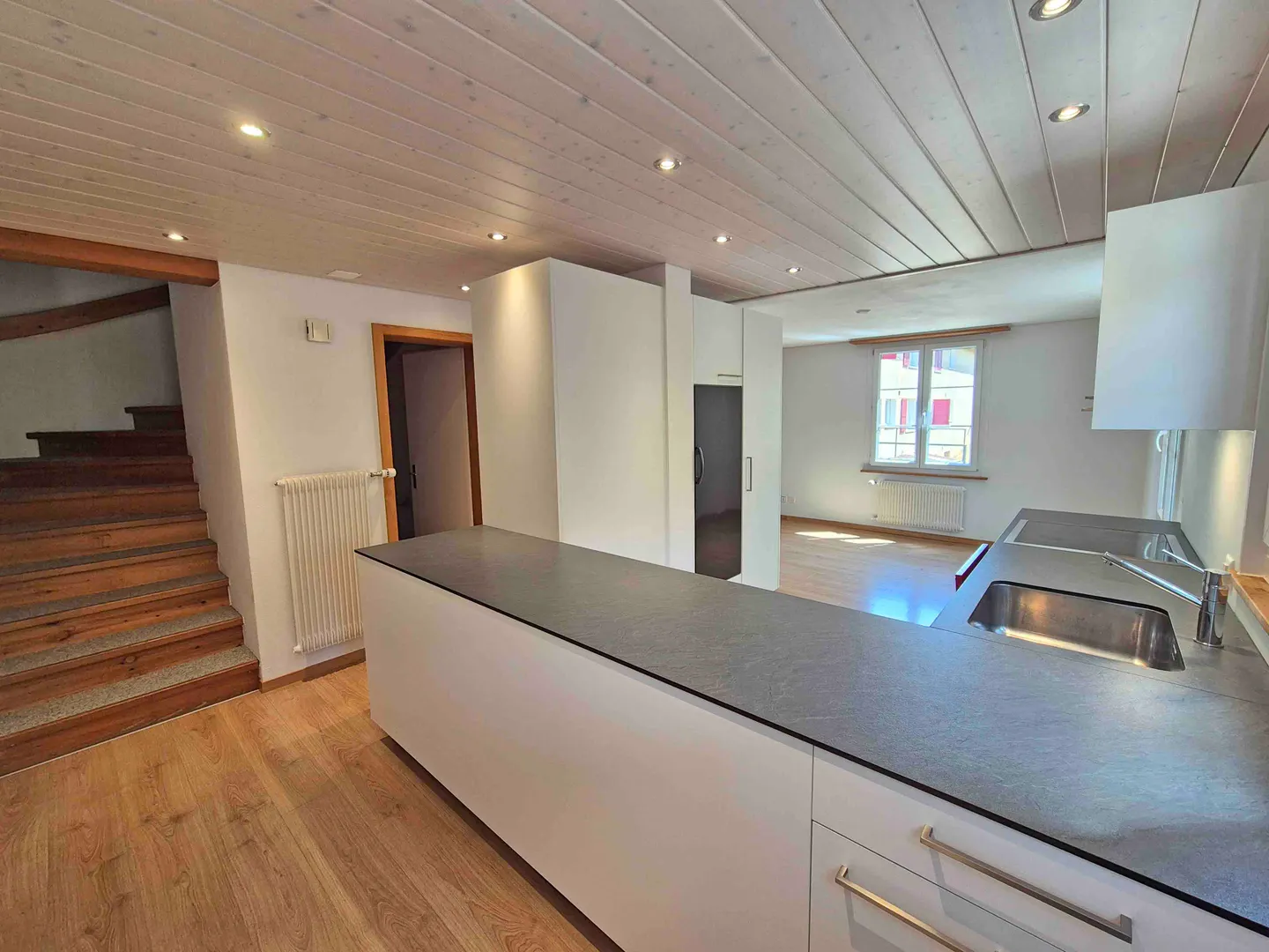 Cozy Maisonette Apartment - Photo 1 of 8